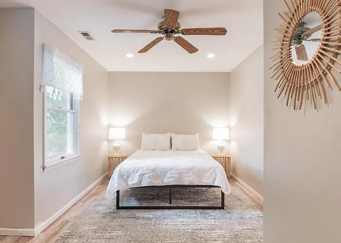 Spacious Ranch Minutes To Stone Harbor In The Heart Of Downtown