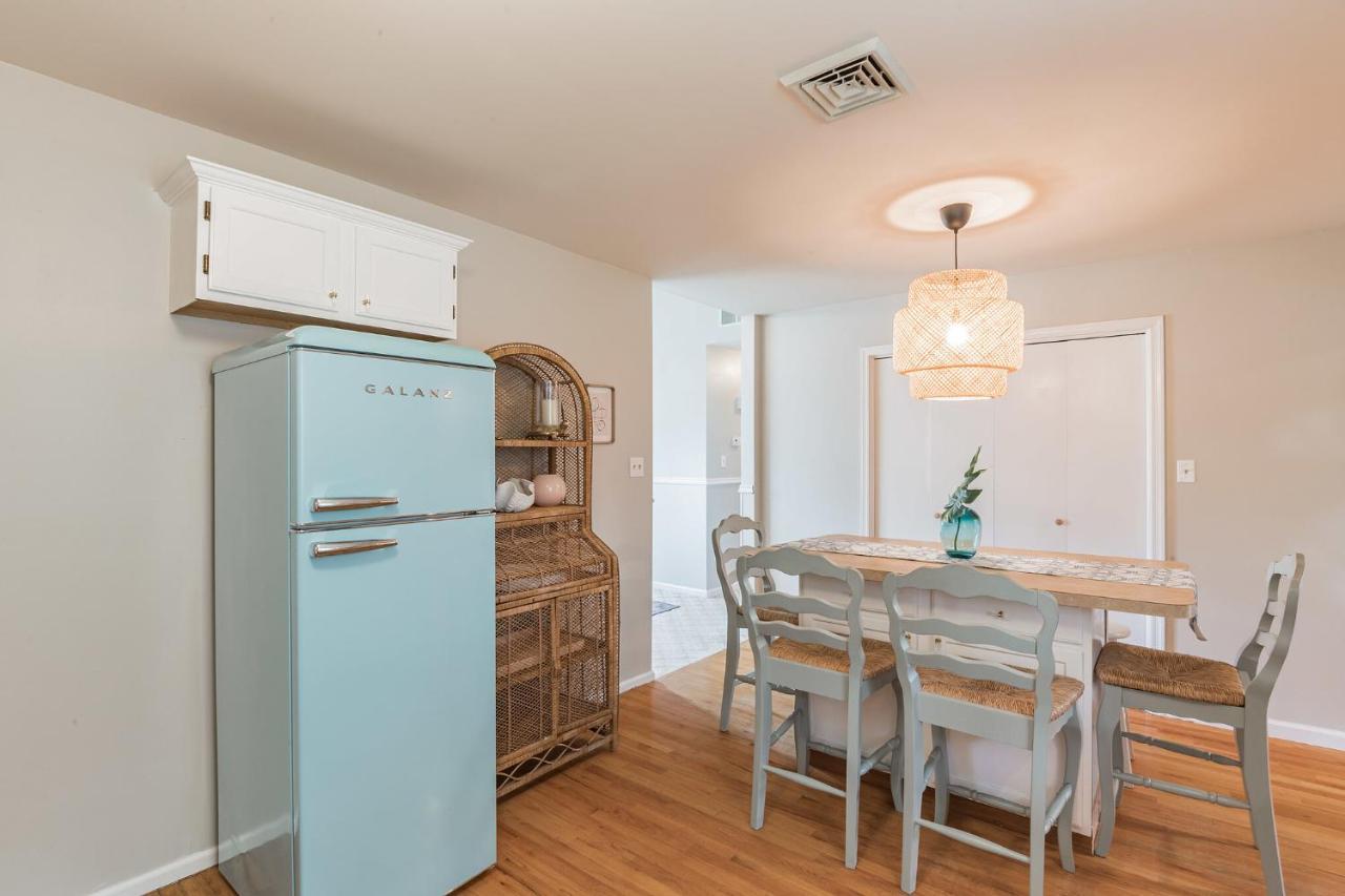 Spacious Ranch Minutes To Stone Harbor In The Heart Of Downtown *