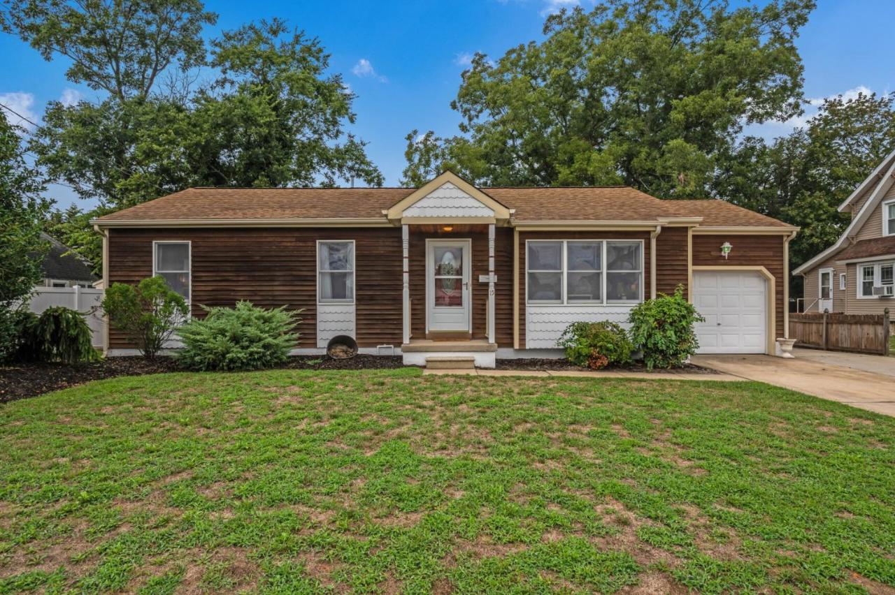Spacious Ranch Minutes To Stone Harbor In The Heart Of Downtown Holiday home